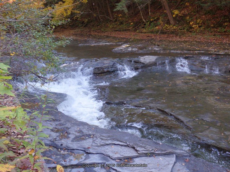 Wells Creek falls on 274A 10-11-2015_00002.JPG Wells Creek falls on 274A 10-11-2015_00002.JPG